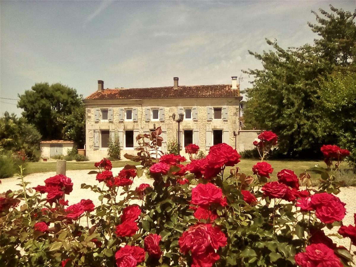 Maison Lavande Saint-Jean-d'Angely Exterior photo
